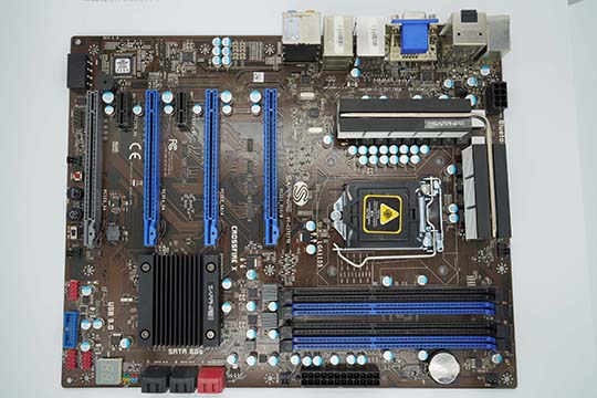 蓝宝石SAPPHIRE Z77K-3RD Gen COREi Pure Platinum 主板（Intel Z77芯片）